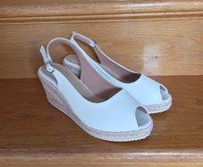 Womens white peeptoe wedges