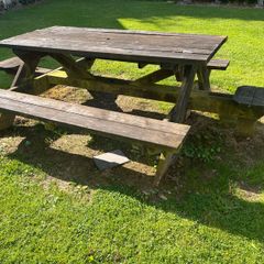 picnic table