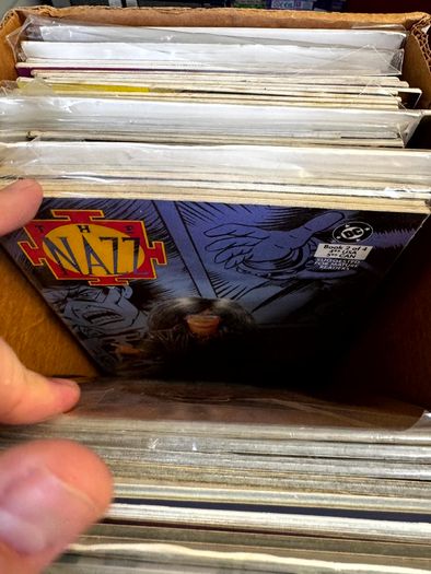 DC Long Comic Box w 250 comics for Sale