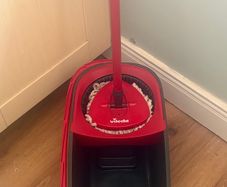 Vileda mop and bucket