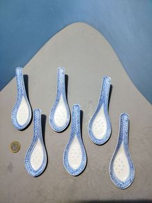 Chinese porcelain soup spoons x 6