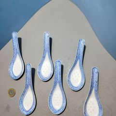 Chinese porcelain soup spoons x 6
