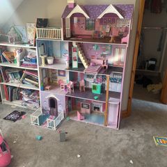 dolls house