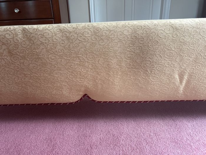 Pelmet with gold and burgundy trim