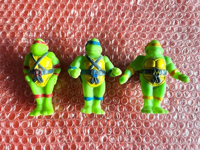 Vintage 1990s Teenage Mutant Ninja Turtles Fridge magnet figures