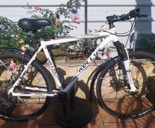 hybrid bike/ gravel kellys serviced
