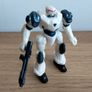 5 plastic action figures Image 2