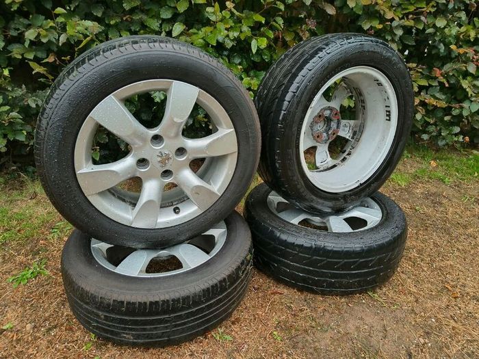 Peugeot Original Wheels set