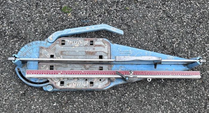 tile cutter