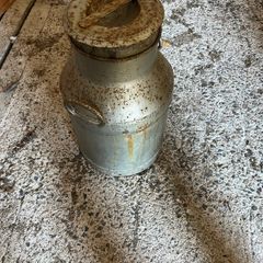 Metal milk churn