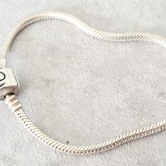Evolve silver bracelet