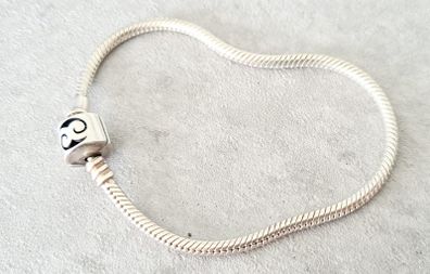 Evolve silver bracelet