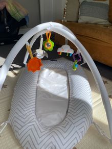 Sleeping pod with activity centre/play arch