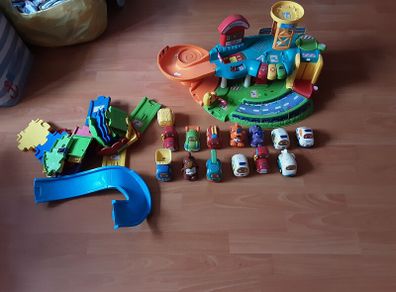 V Tech Toot Toot Garage Plus Cars & Extra Track