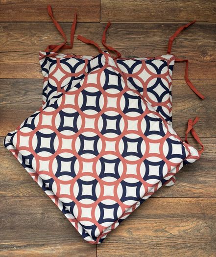 2 Pillow Chair Pad