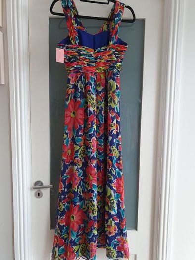 Phoebe Couture floral maxi Sz 8-10 - Bnwt Rrp 238 dollars