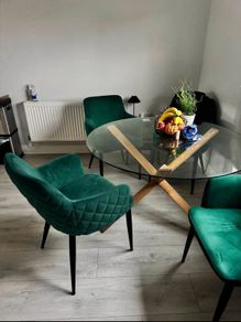 dinning table and 4 chairs green velvet