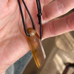 Quartz crystal pendant