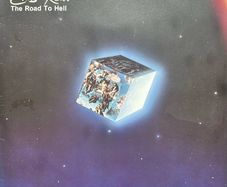 Chris Rea Road to Hell. Sleeve and inner picture sleeve in vg+ condition. Vinyl has scuff and light surface marks hence the low price