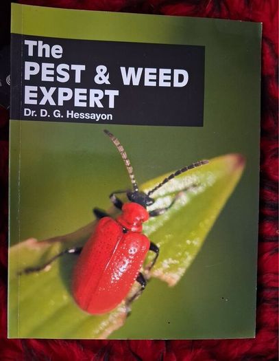 The Pest & Weed Expert / Dr. D.G. Hessayon / 2007