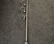 Chrome extendable curtain rail