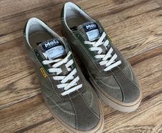 MOEA Vegan Sneakers
