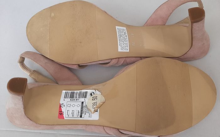 New marks sandles