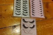 eyelashes