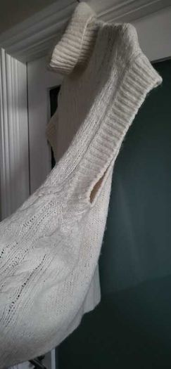 Massimo Dutti Italian Yarn Roll Neck - Sz XS (Fit 10-14UK)