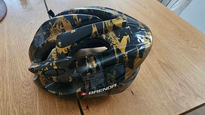 Brenda Sport Adult Cycling Helmet - Black & Gold Graffiti Graphic