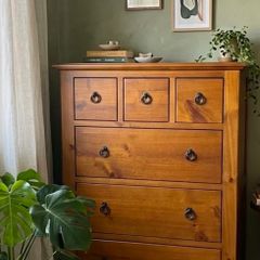 Chest of drawers