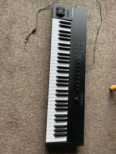 Komplete Kontrol A61