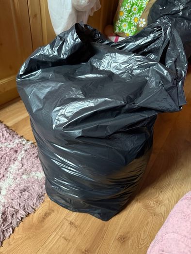 Big black bag of girls 8/9 9/10 years clothes