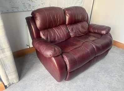 Wine Coloured Leather Recliner Couch Very Good Condition
