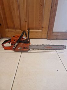 Tanaka EVC-4501 chainsaw