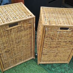 Pair of Wicker Clothes baskets (26240)
