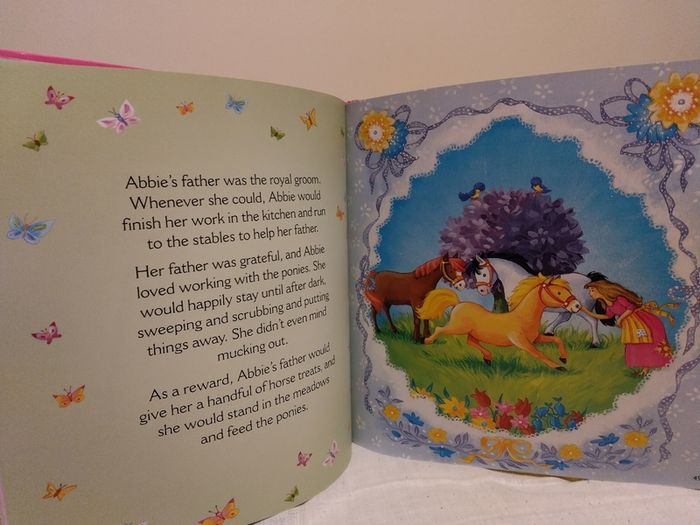 5 Minute Stories For Girls Hardback Book