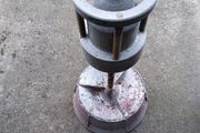 Old fashioned wheel balancer