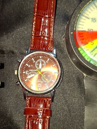 A Lot of Old Watches for parts or repair, Postage Available or Collection