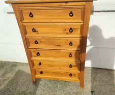 Chest of 6 drawers