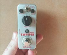 Moore bass sweeper pedal