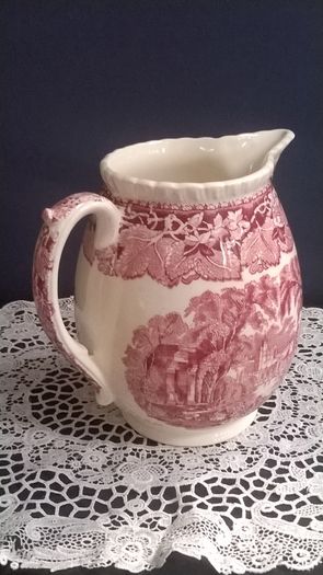 Vintage MASON'S Patent Ironstone China 50 oz Pitcher with Rope Edge in the Red & White VISTA Pattern