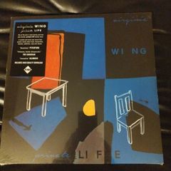 Virginia Wing Private life lp
