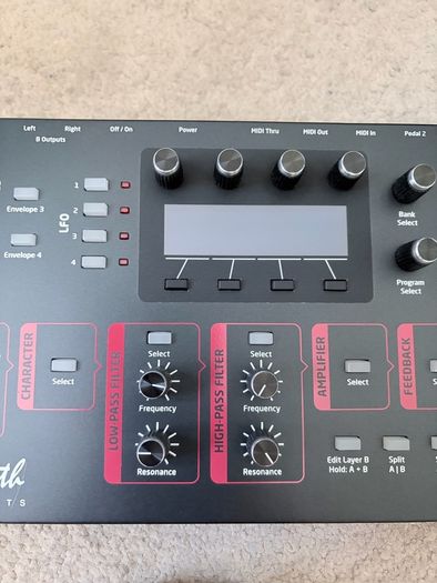 Dave Smith Instruments Prophet 12 Desktop