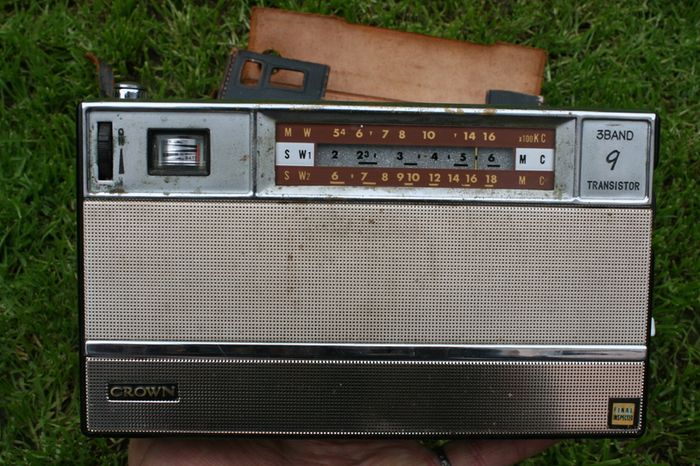 Vintage Crown radio