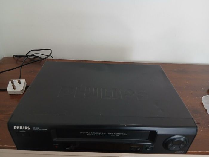 phillips vhs player