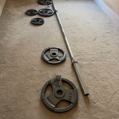 Workout Barbell (must sell by Nov 6)