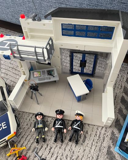 Playmobil police station