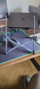 Collapsible laptop stand