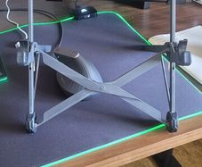Collapsible laptop stand